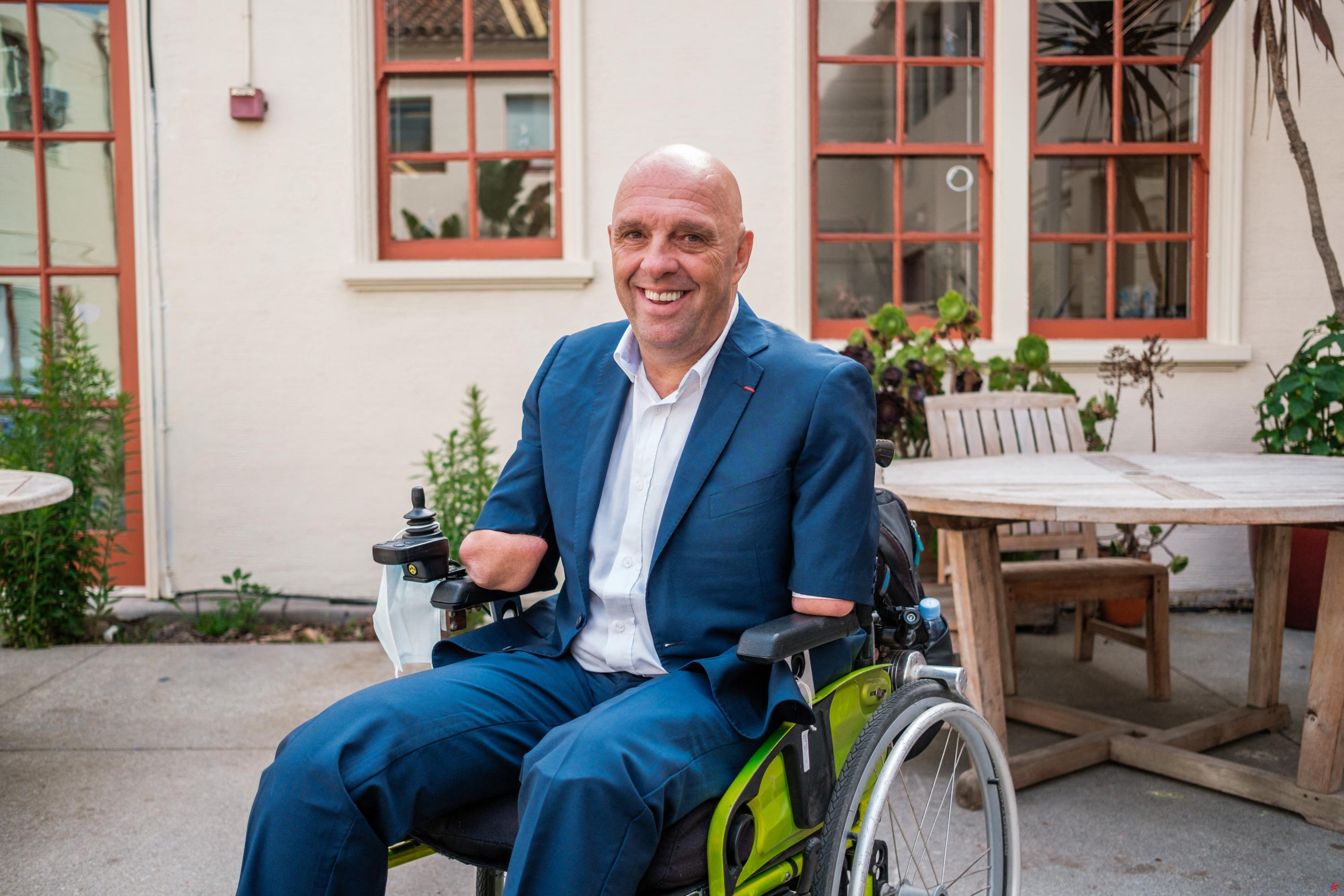 Philippe Croizon lanza una aplicación para ayudar a las personas con discapacidad a encontrar una plaza de aparcamiento