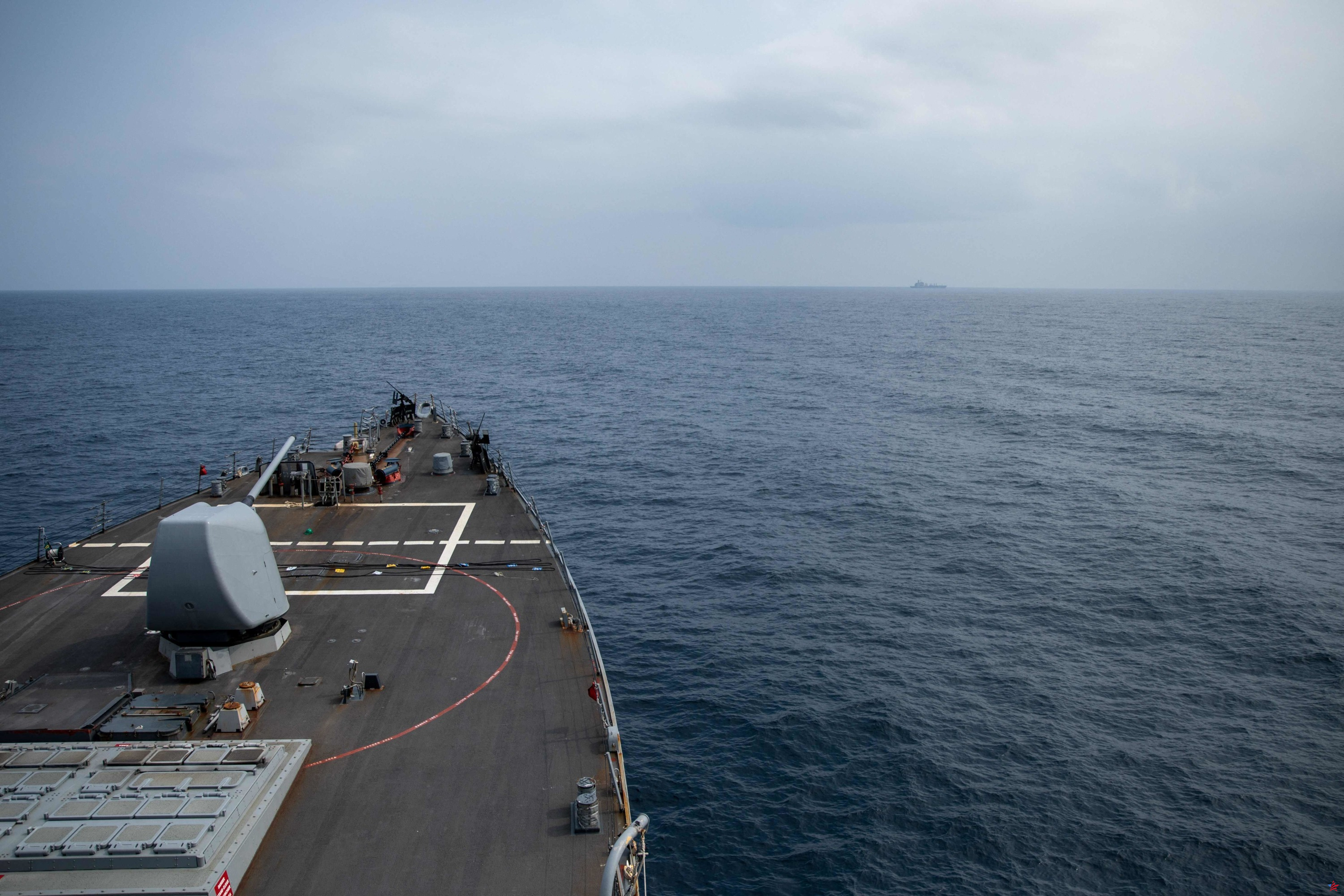 Mar Rojo: el destructor estadounidense derriba de nuevo un dron hutí
