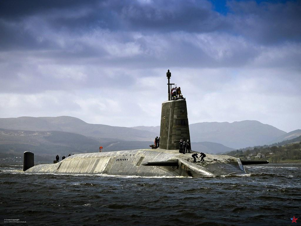 La Royal Navy busca vicealmirante en LinkedIn para el puesto de 'Director de Submarinos Nucleares'