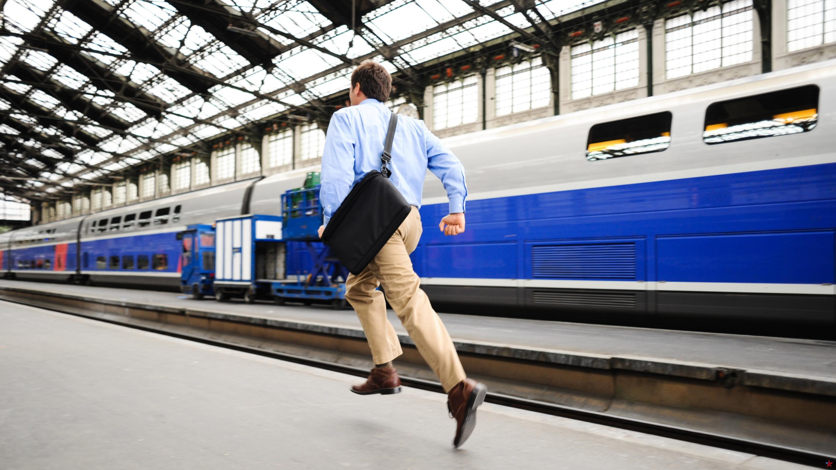 Buenos propósitos para 2024: en el tren, nuestros 10 mandamientos para ser un pasajero ejemplar