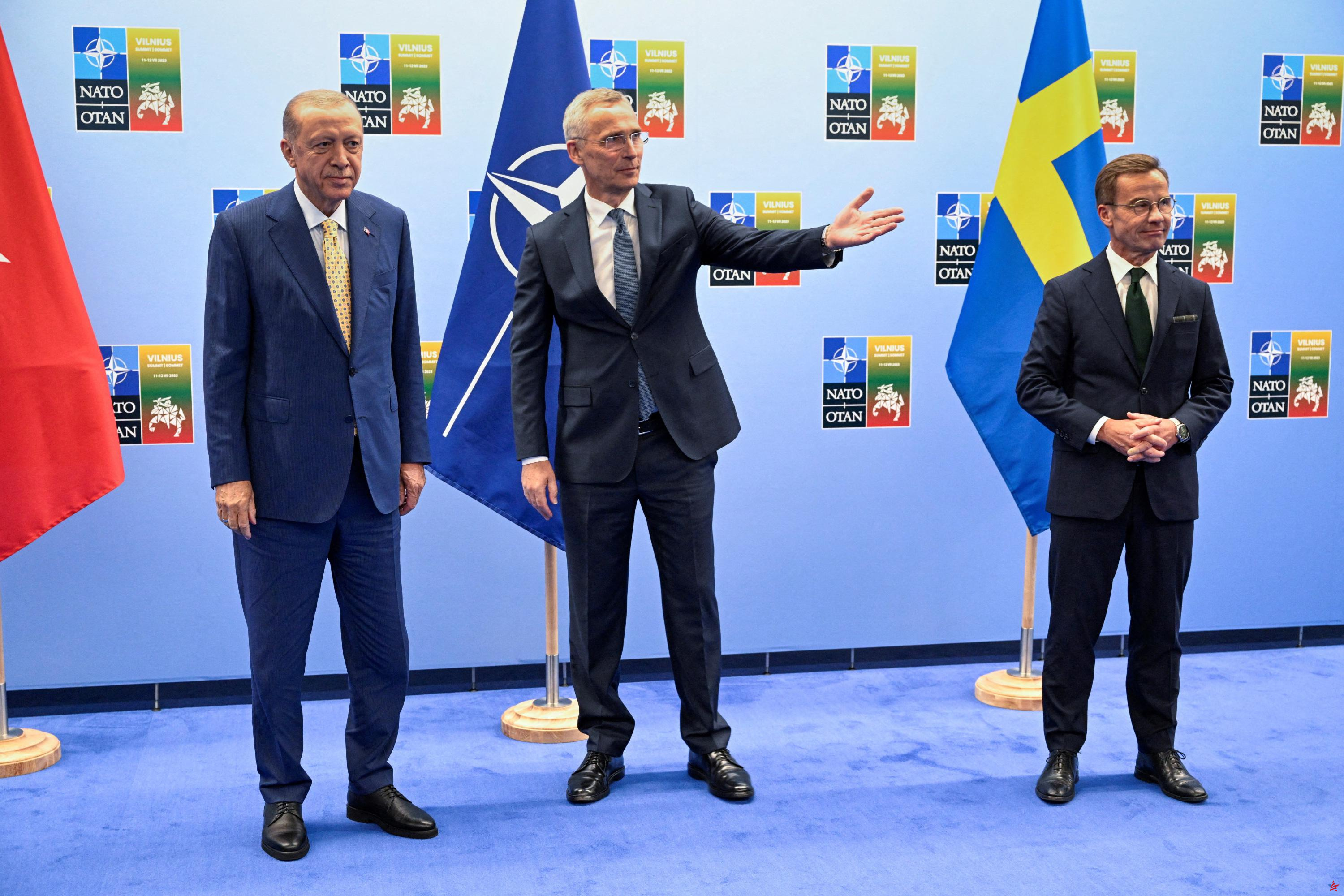 El parlamento turco ratifica la membresía de Suecia en la OTAN