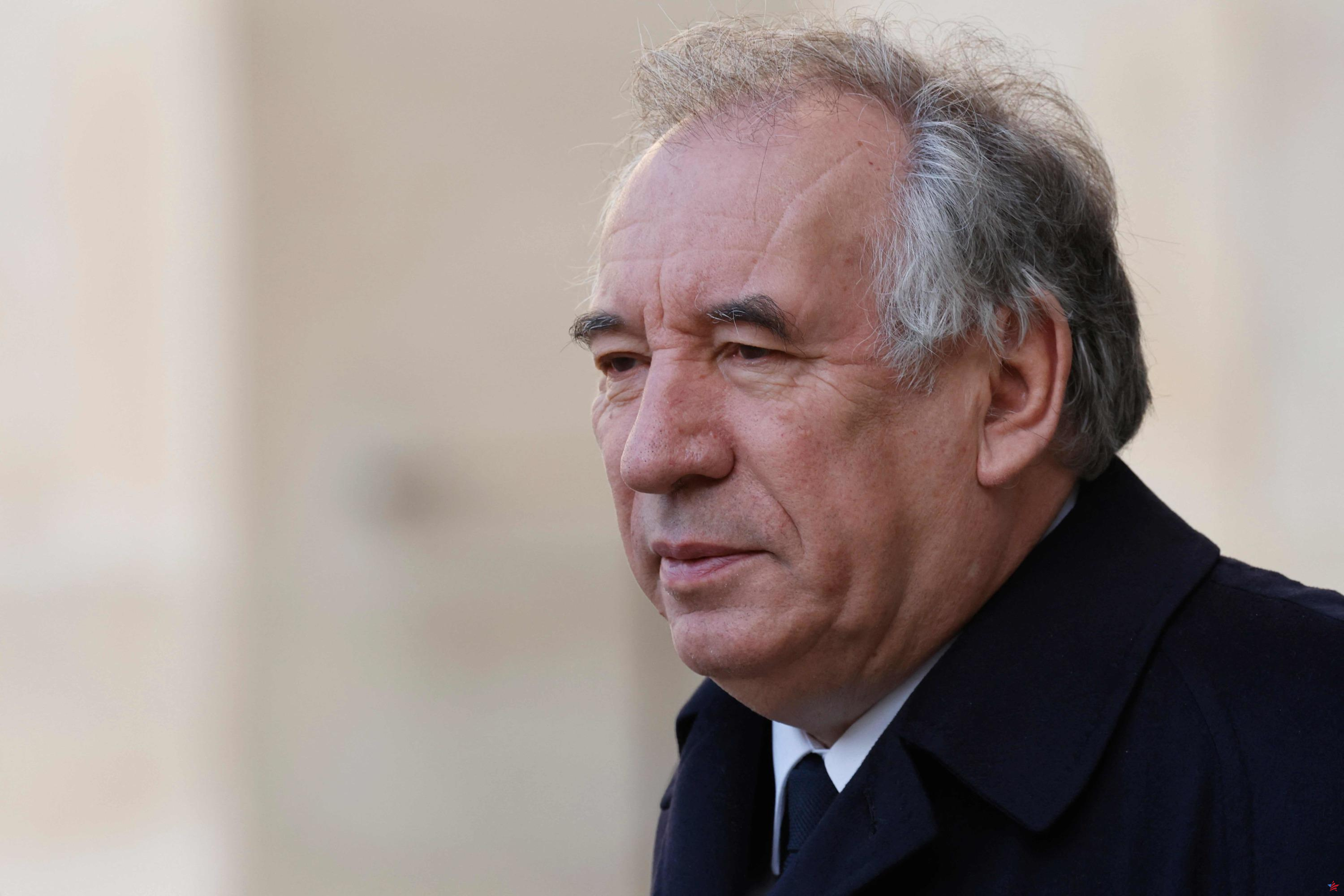 Reorganización: François Bayrou considera que “es necesario un cambio”
