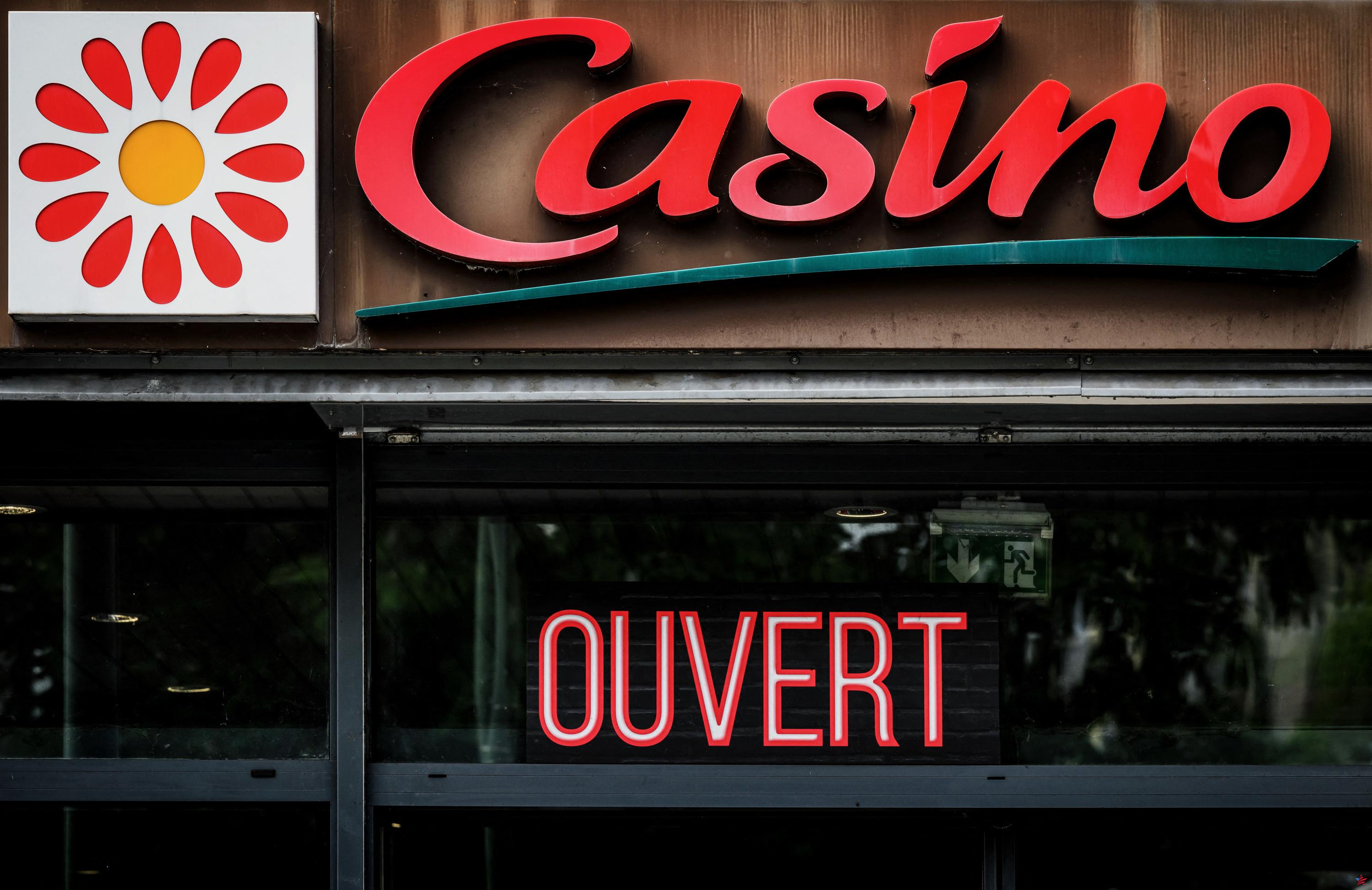 Casino: 288 supermercados e hipermercados vendidos a Auchan e Intermarché, anunció la dirección a los sindicatos