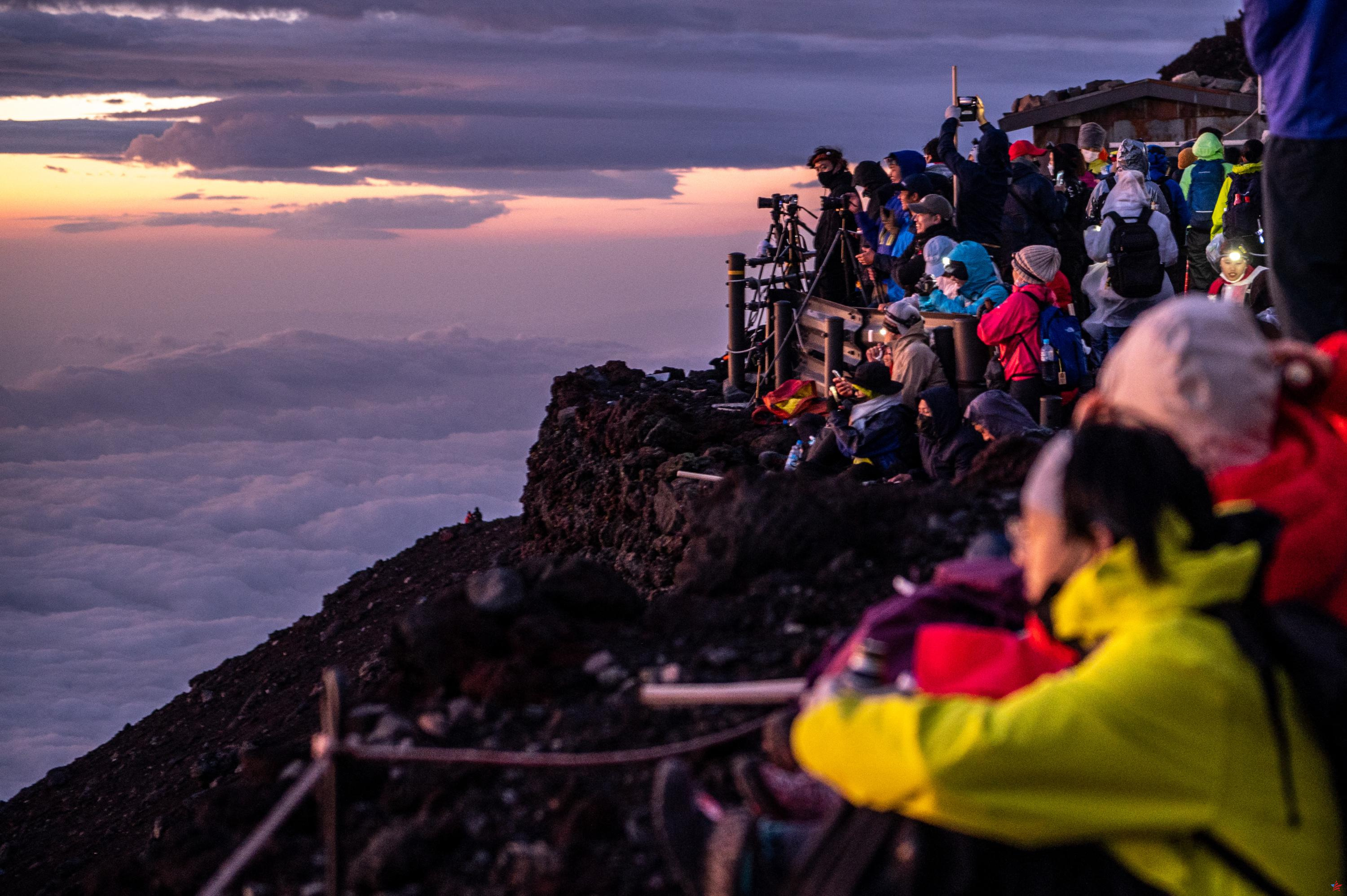 ¿El Monte Fuji está demasiado ocupado? Los turistas deberán cumplir estas nuevas normas