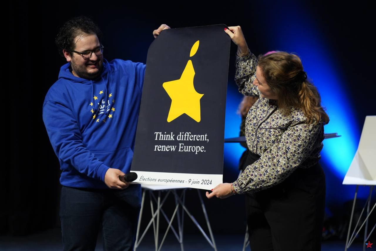 Elecciones europeas: Apple, “estrella amarilla”, “Alsacia Lorena”… el cartel de Renew enciende a los internautas