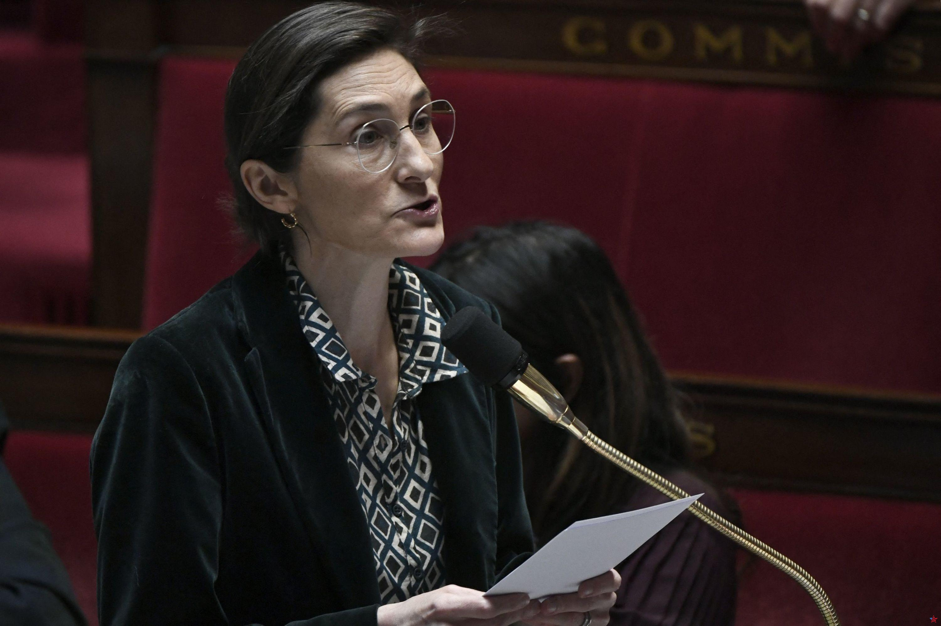 Amélie Oudéa-Castéra “tiene la confianza” del ejecutivo, asegura un ministro