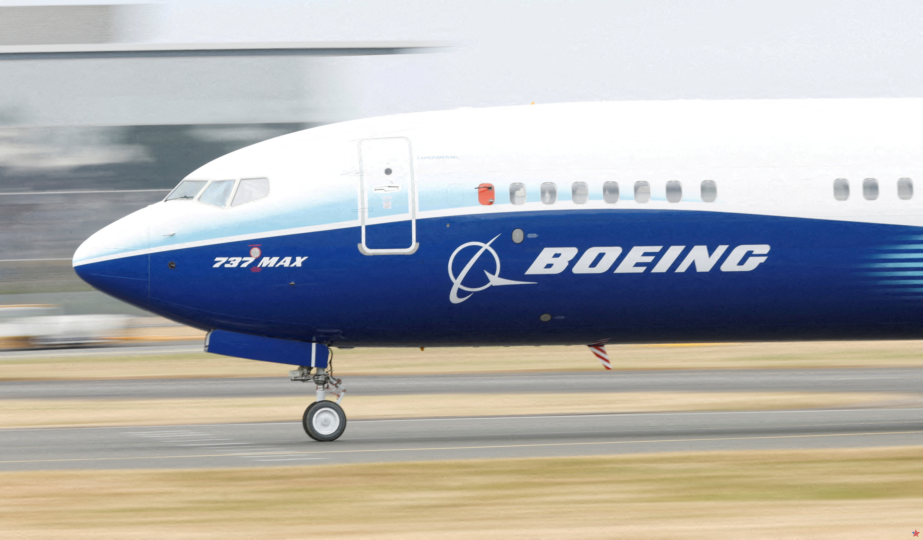 Tras repetidos incidentes, Boeing anuncia la salida del responsable del programa 737 MAX
