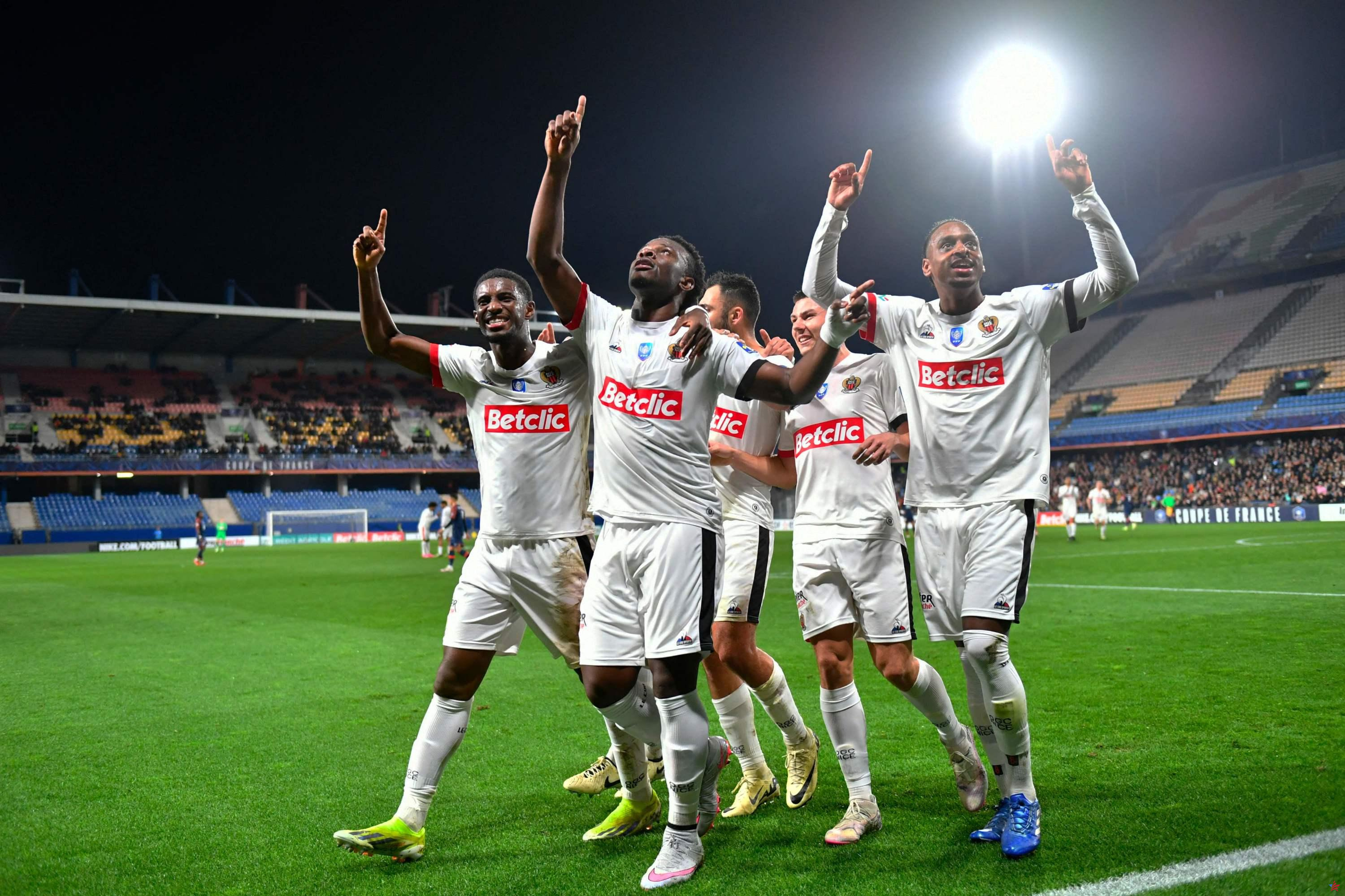 Copa de Francia: Niza golpea a Montpellier, Le Puy crea la hazaña contra Laval