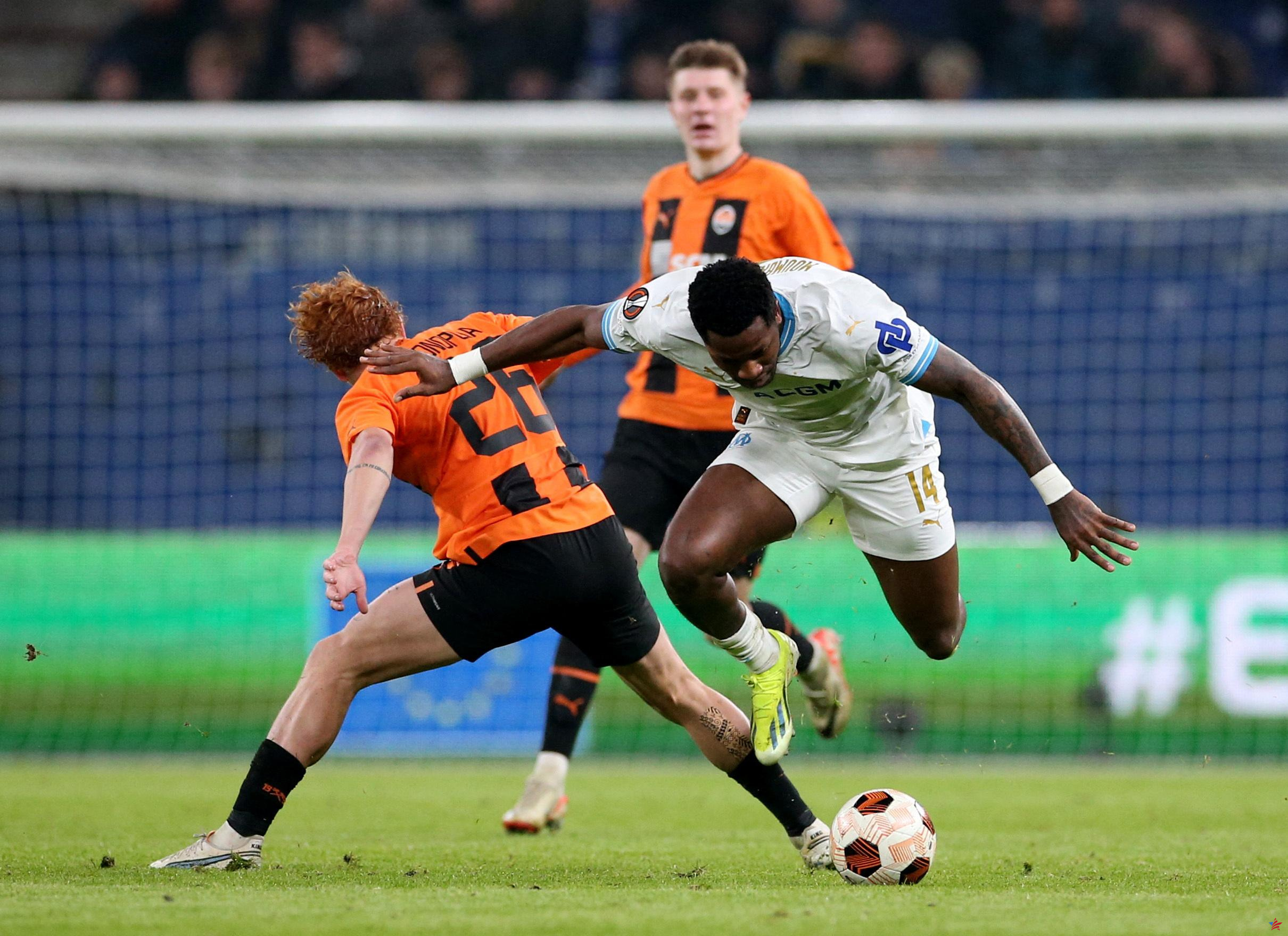 Europa League: OM y Shakhtar espalda con espalda tras un final loco de partido