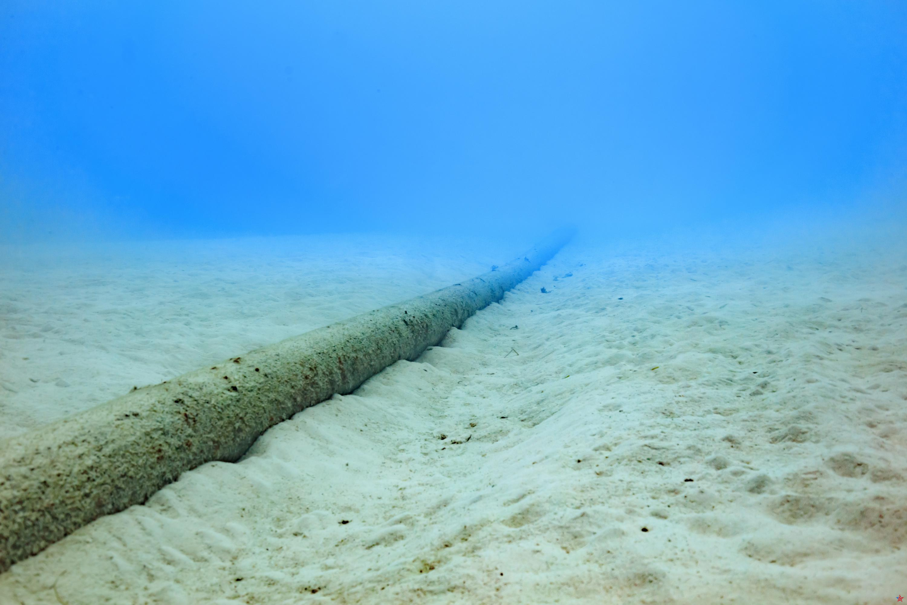 Mar Rojo: los hutíes amenazan con sabotear los cables de comunicación submarinos de los occidentales