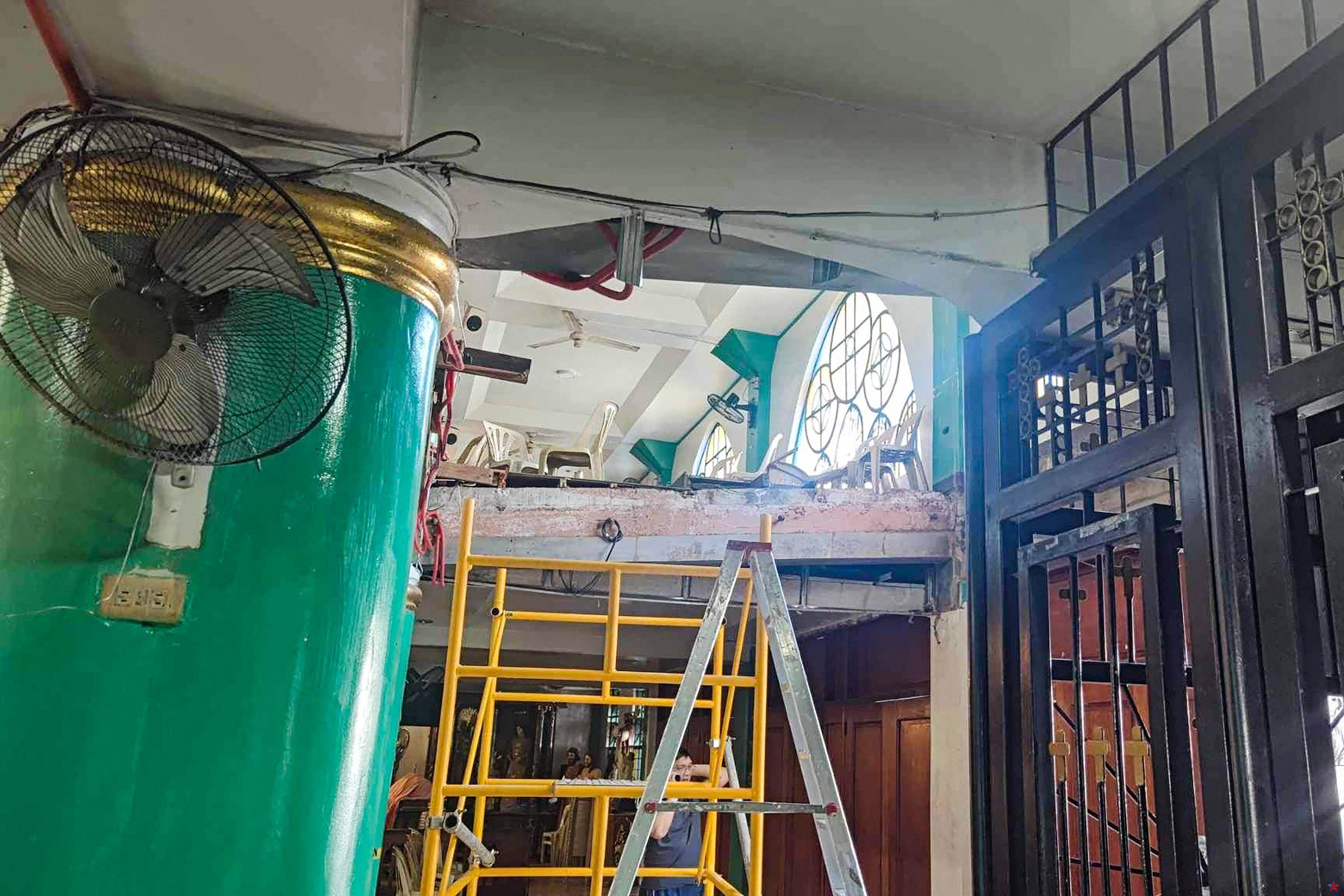 Miércoles de Ceniza en Filipinas: el derrumbe del balcón de una iglesia deja un muerto y 53 heridos