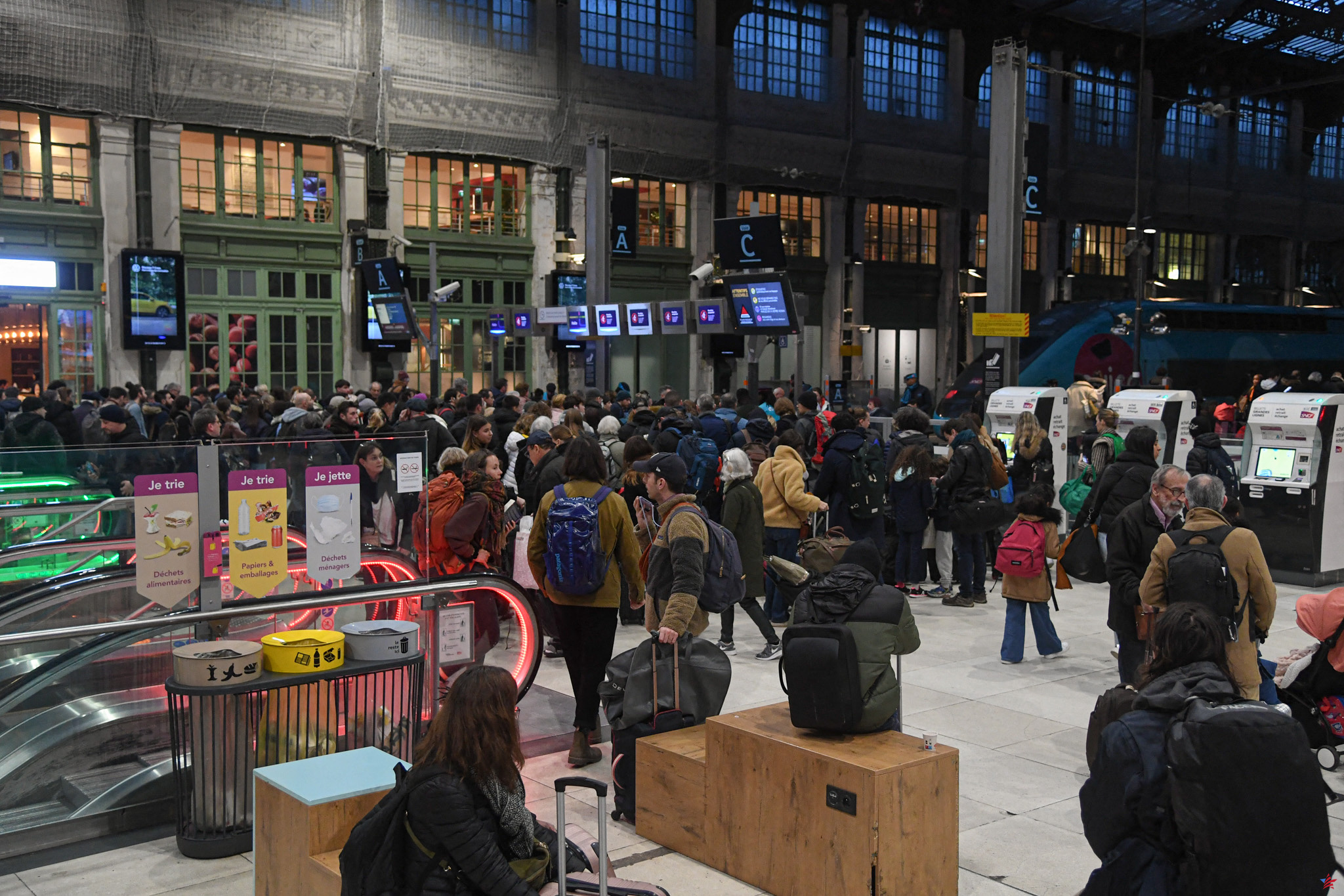 Huelga de la SNCF: ¿qué se planea para los viajeros cuyo tren ha sido cancelado este fin de semana?