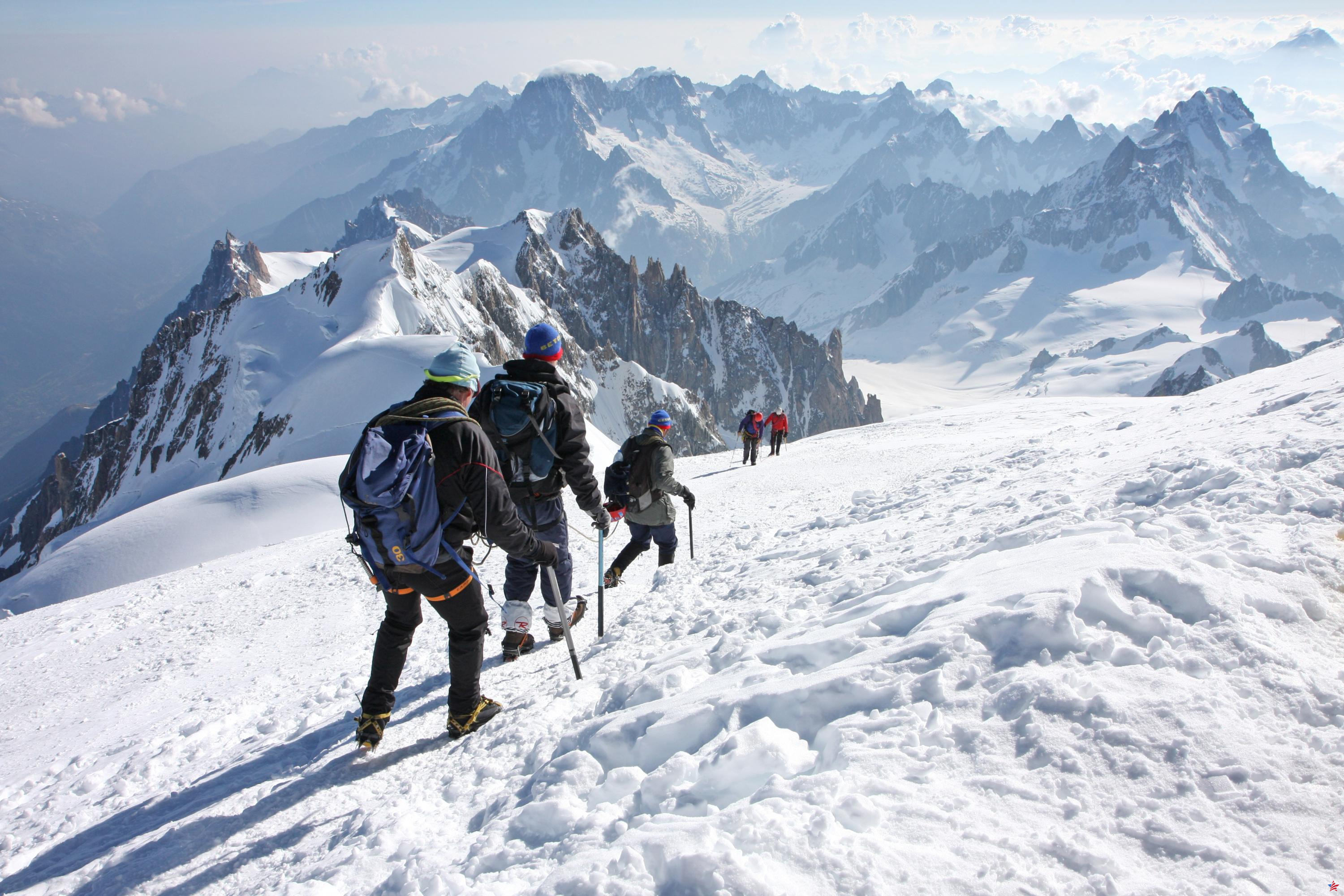 Alta Saboya: dos excursionistas franceses mueren tras desenroscarse