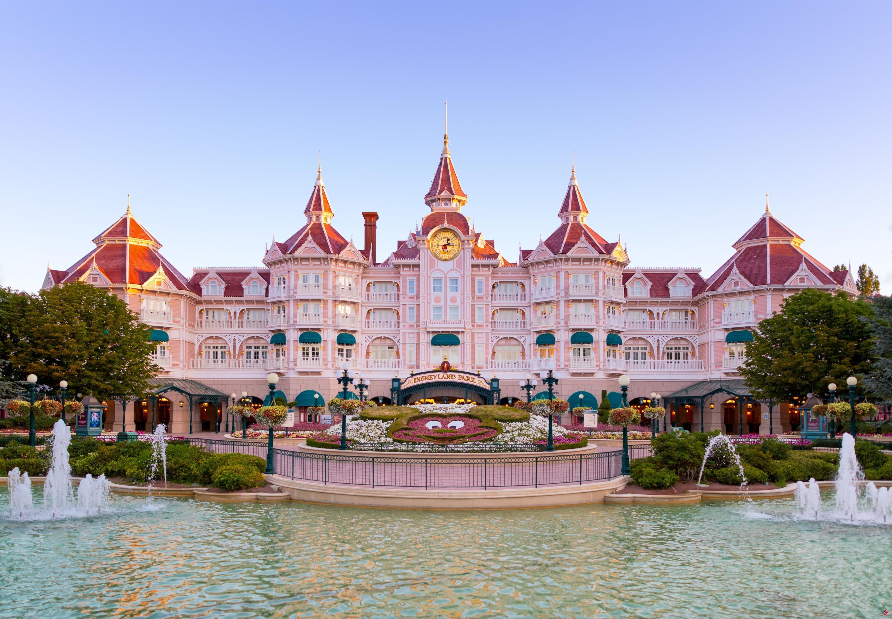 El Hotel Disneyland ha reabierto: historia de una noche en el castillo