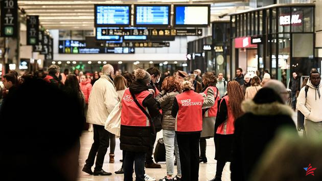 La huelga de los controladores de la SNCF suscita la indignación general