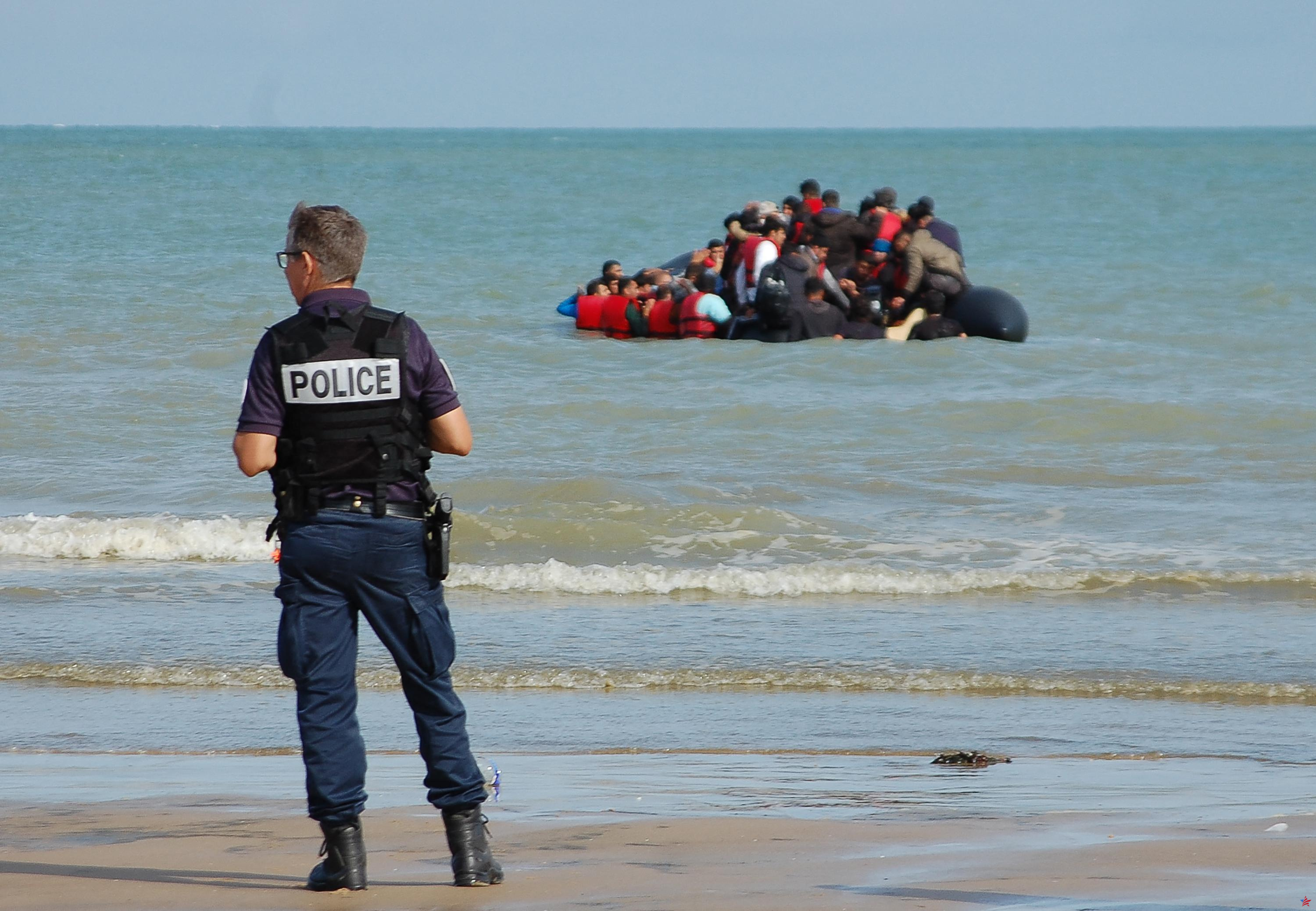 Cruzando el Canal: 63 migrantes rescatados frente a la costa de Gravelinas