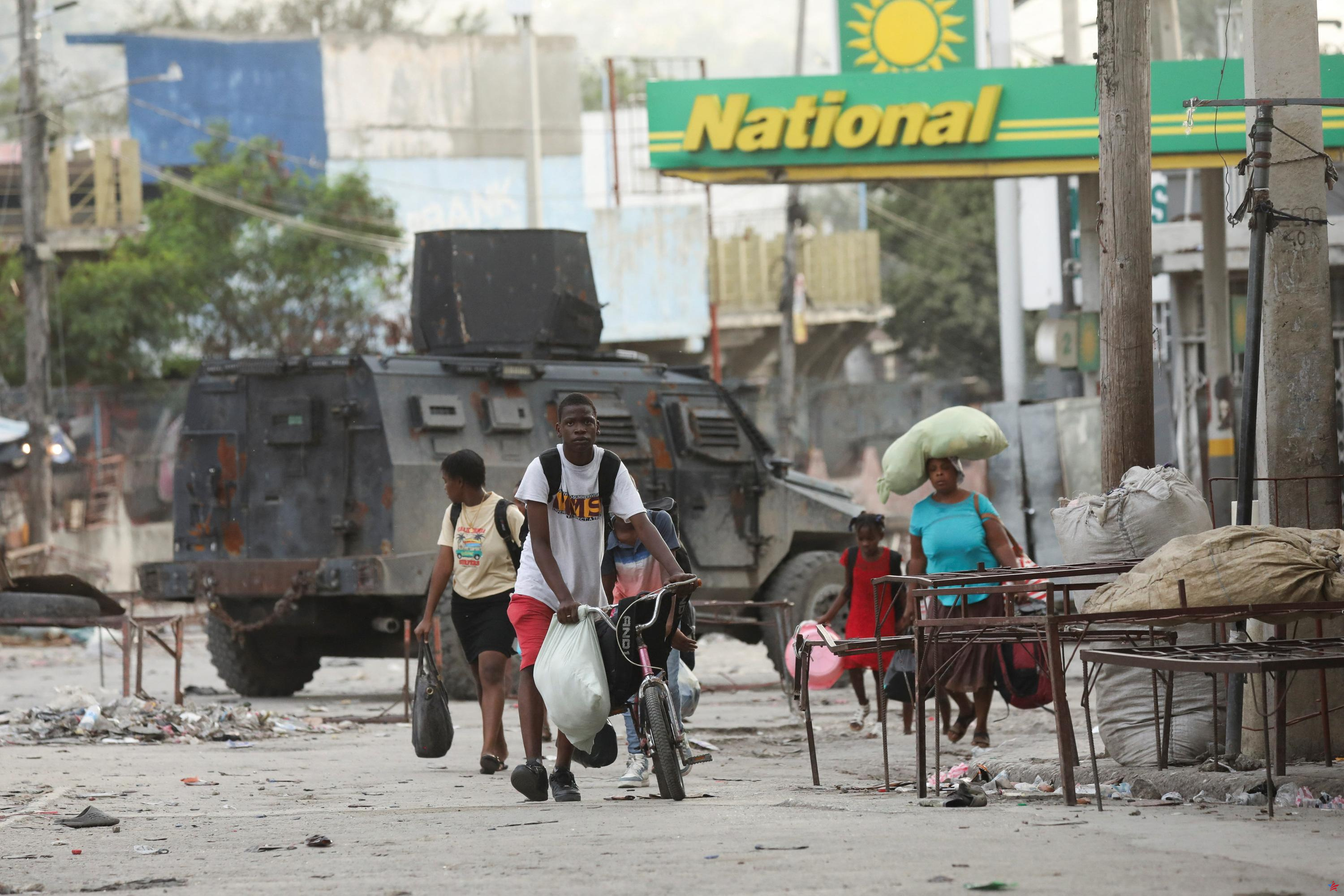 Haití: cuatro policías muertos en intercambios de disparos con pandillas