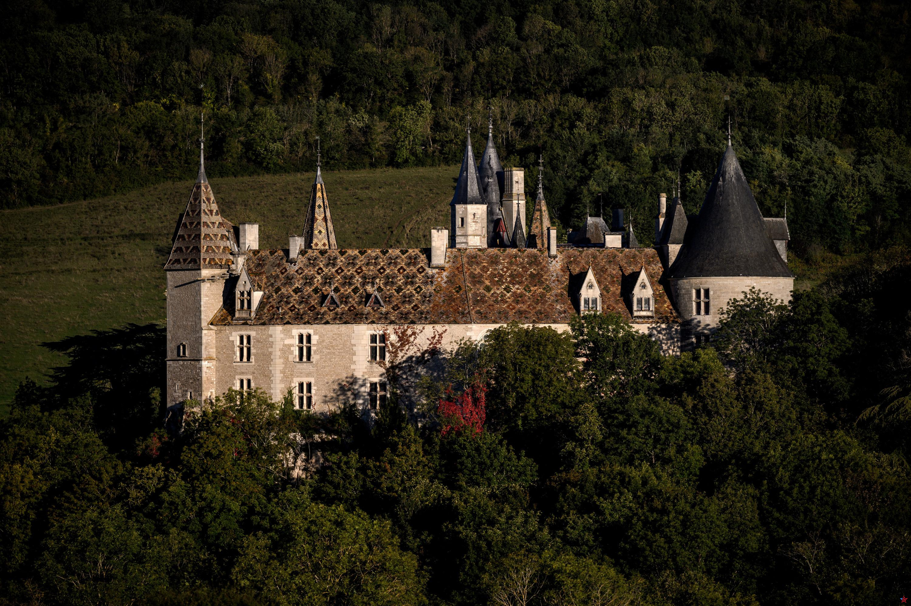Castillo de La Rochepot: el antiguo propietario, su conductor y su amante vuelven a ser juzgados en apelación