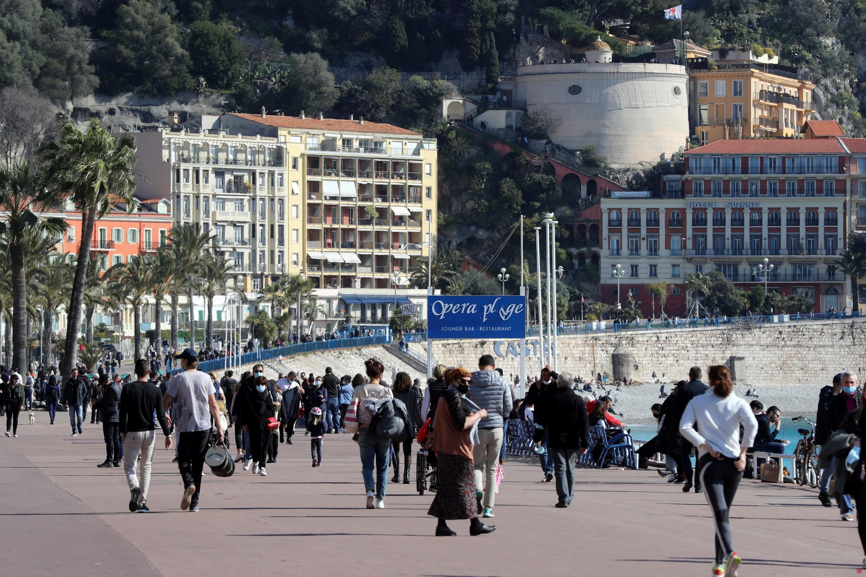 Olores nauseabundos en Niza: una empresa de pavimentos señalada