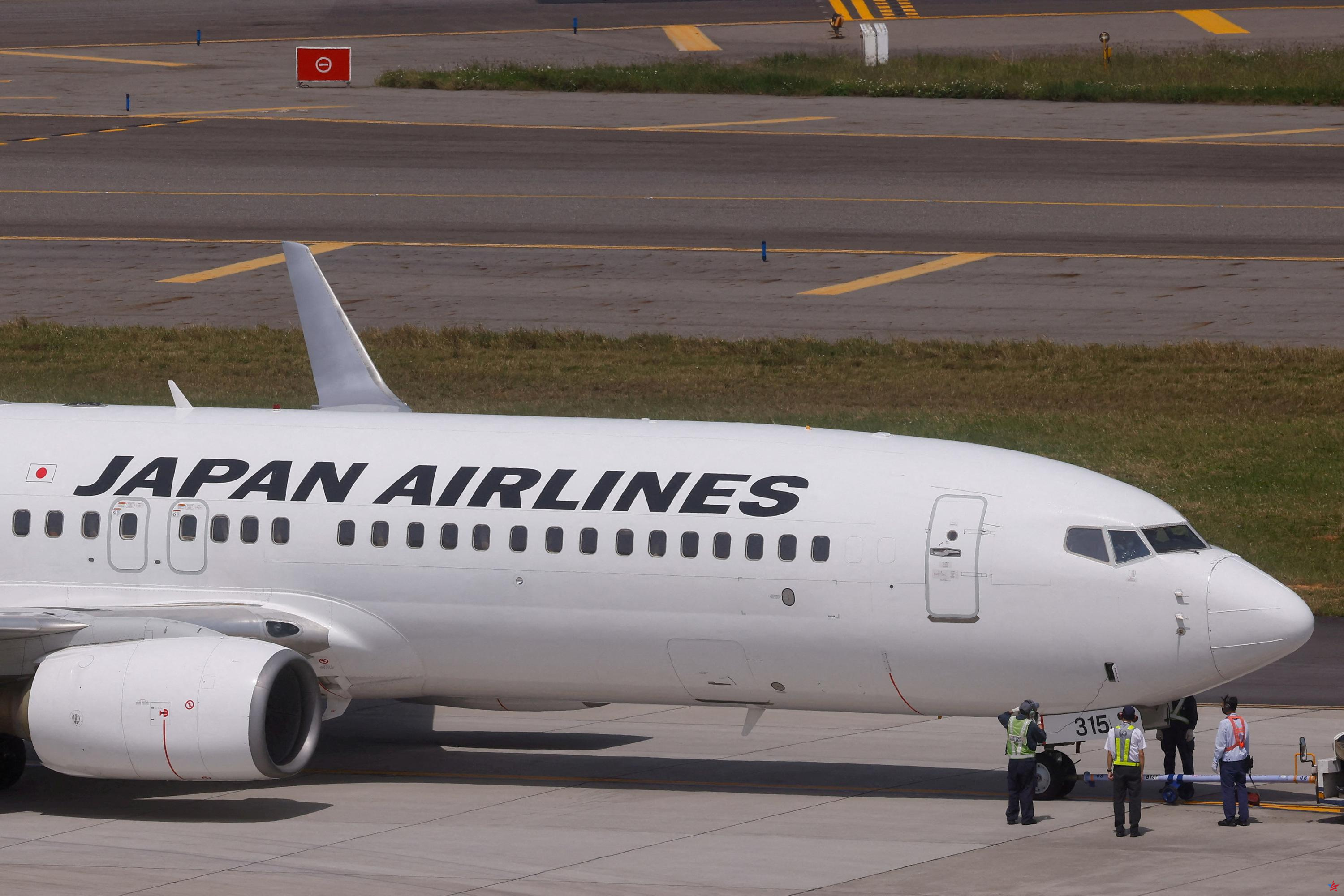 Japan Airlines anuncia pedido de 32 Airbus y 10 Boeing