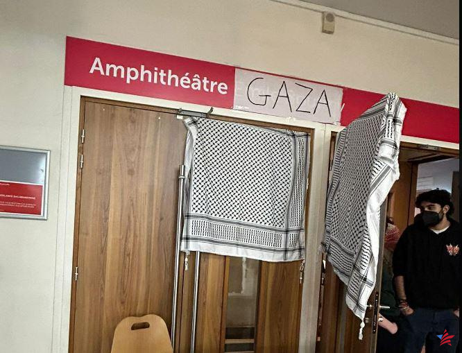 Estudiantes bloquearon Sciences Po Paris en apoyo a Gaza