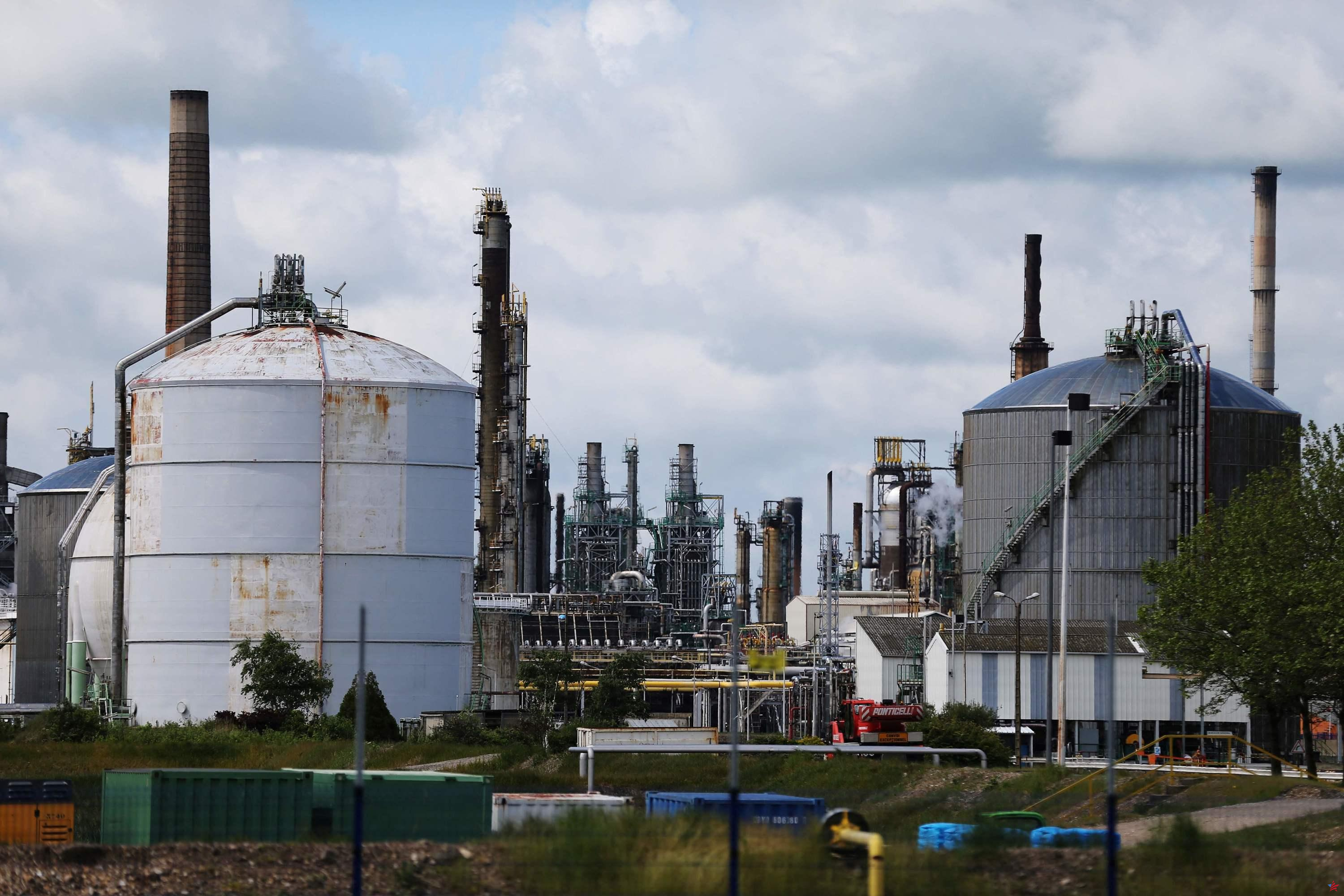 Sena Marítimo: incendio en una refinería de Esso-ExxonMobil, un sitio de Seveso
