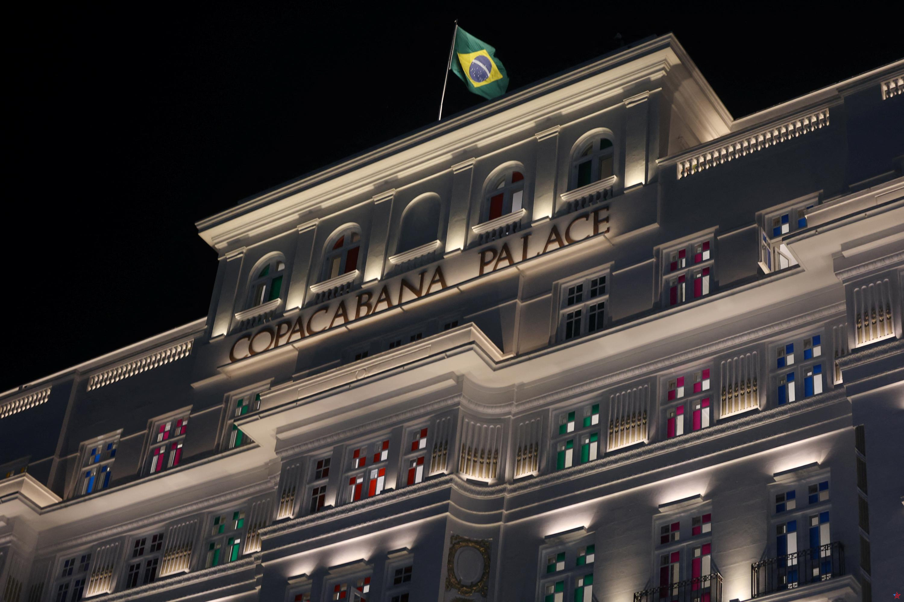 Daniel Buren ofrece una nueva cara al icónico Palacio de Copacabana