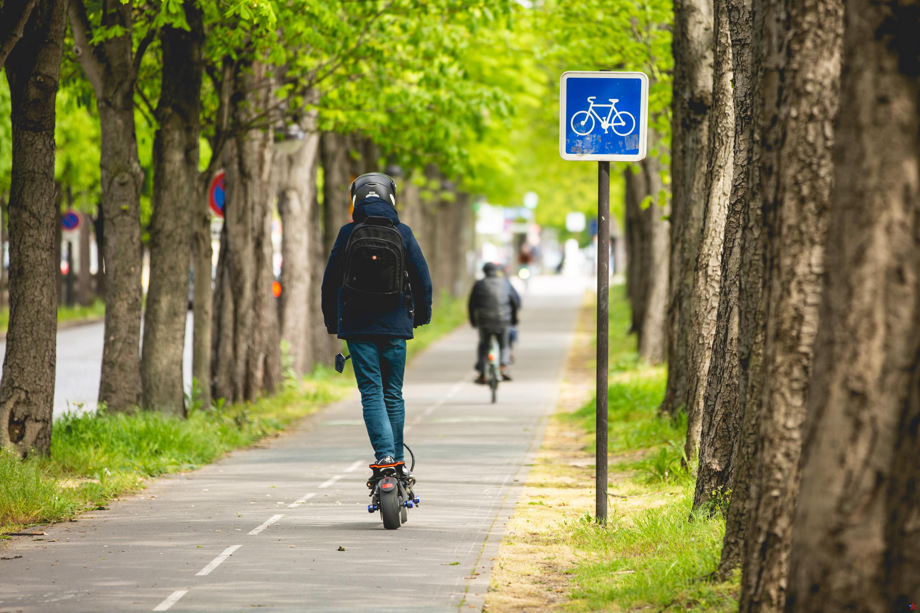 Seguridad vial: los patinetes eléctricos ahora deberán respetar las señales destinadas a los ciclistas