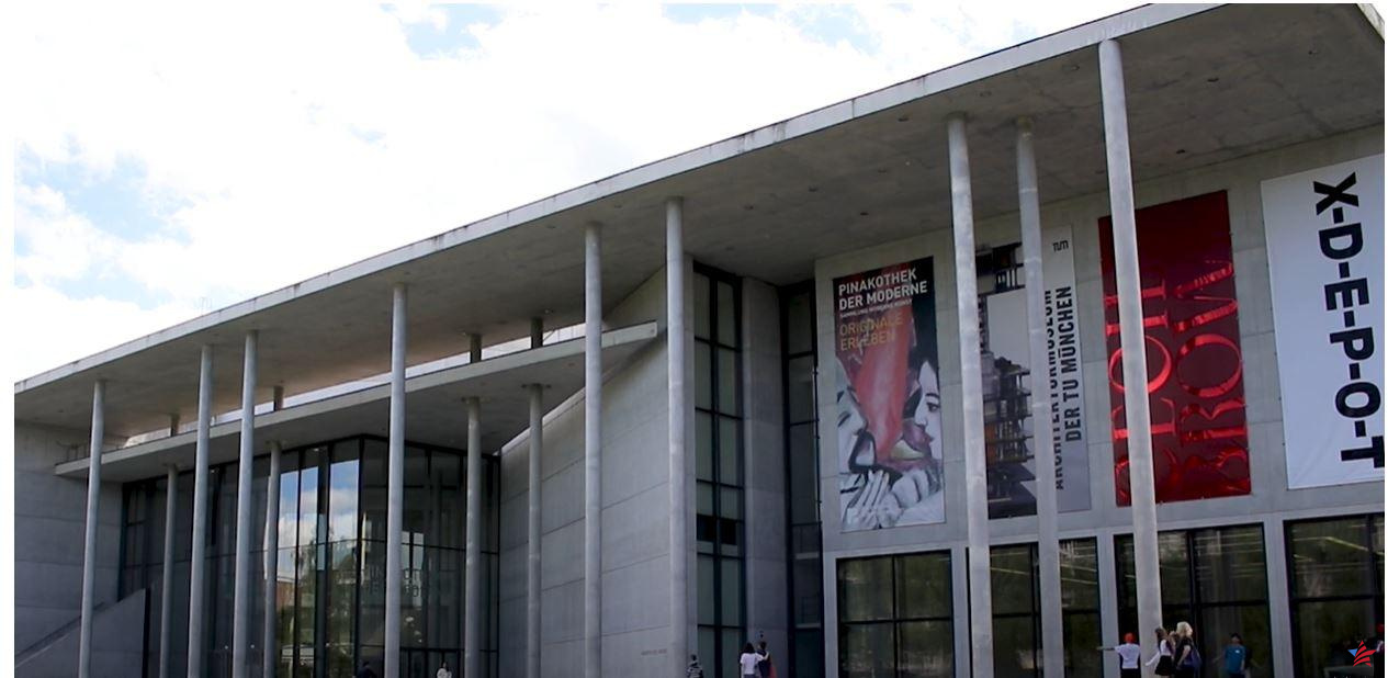 En Múnich, un empleado cuelga en secreto su propio cuadro en el museo