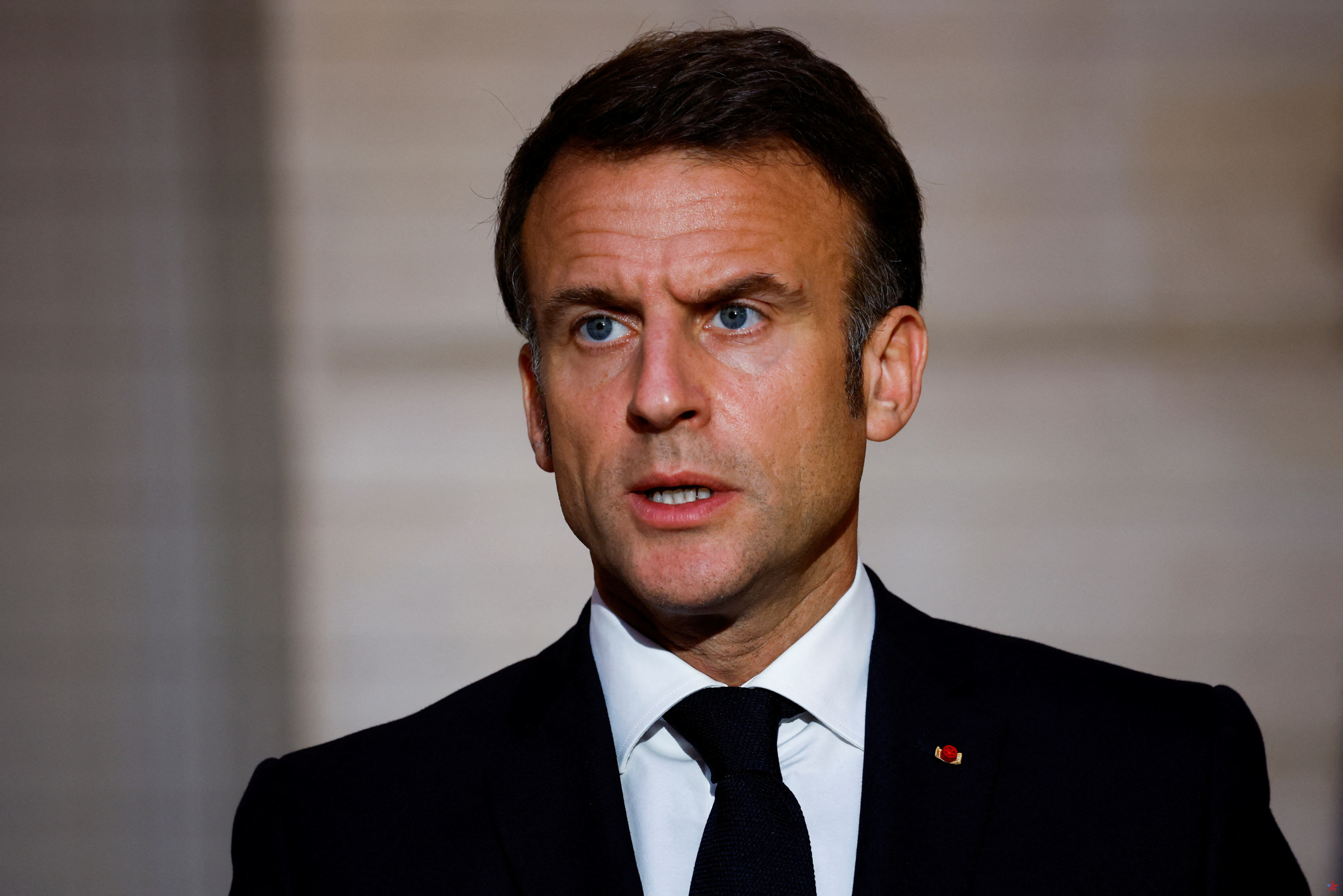 “Hay un plan B y C”: Emmanuel Macron evoca la pista del Trocadéro y el Estadio de Francia para la ceremonia inaugural