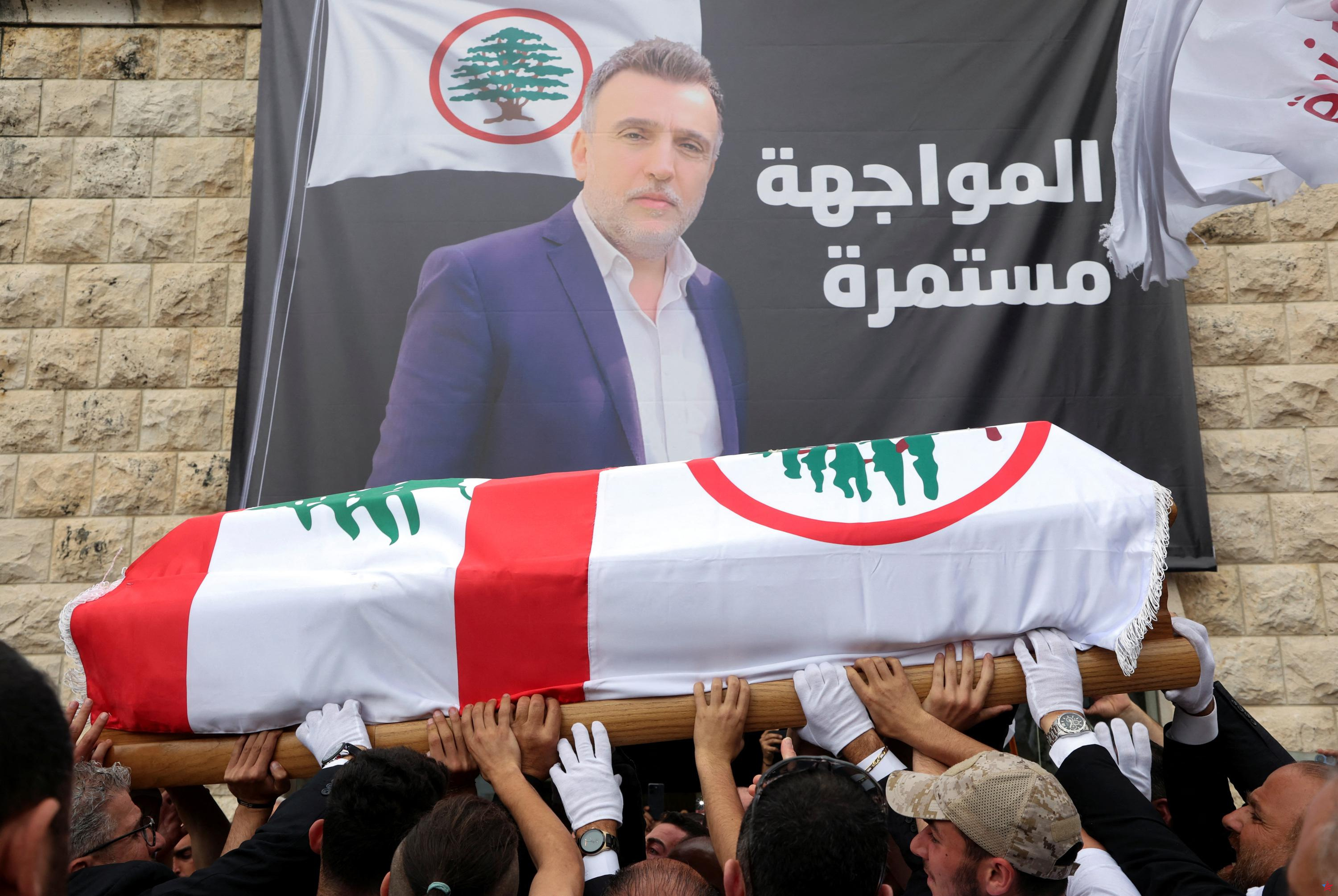 Miles de libaneses asisten al funeral del líder del partido cristiano asesinado