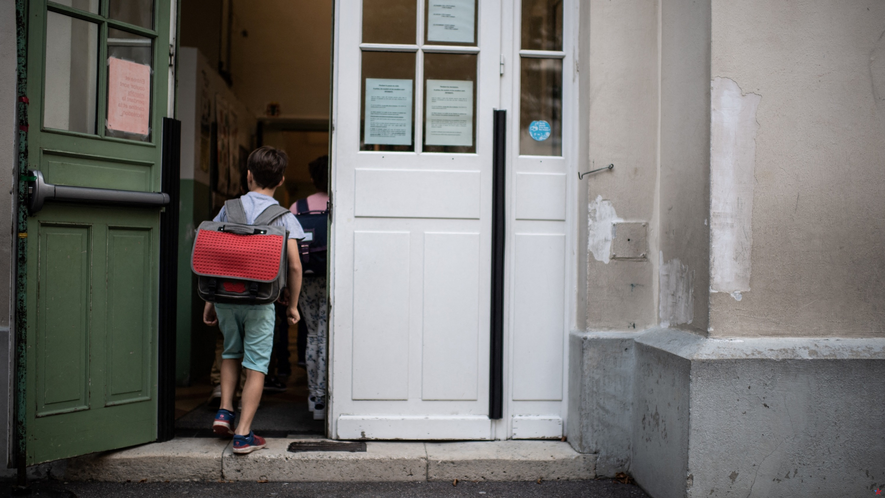 “Va a dejar huella”: en Marsella, un director de escuela agredido por una madre y su hija durante un viaje escolar
