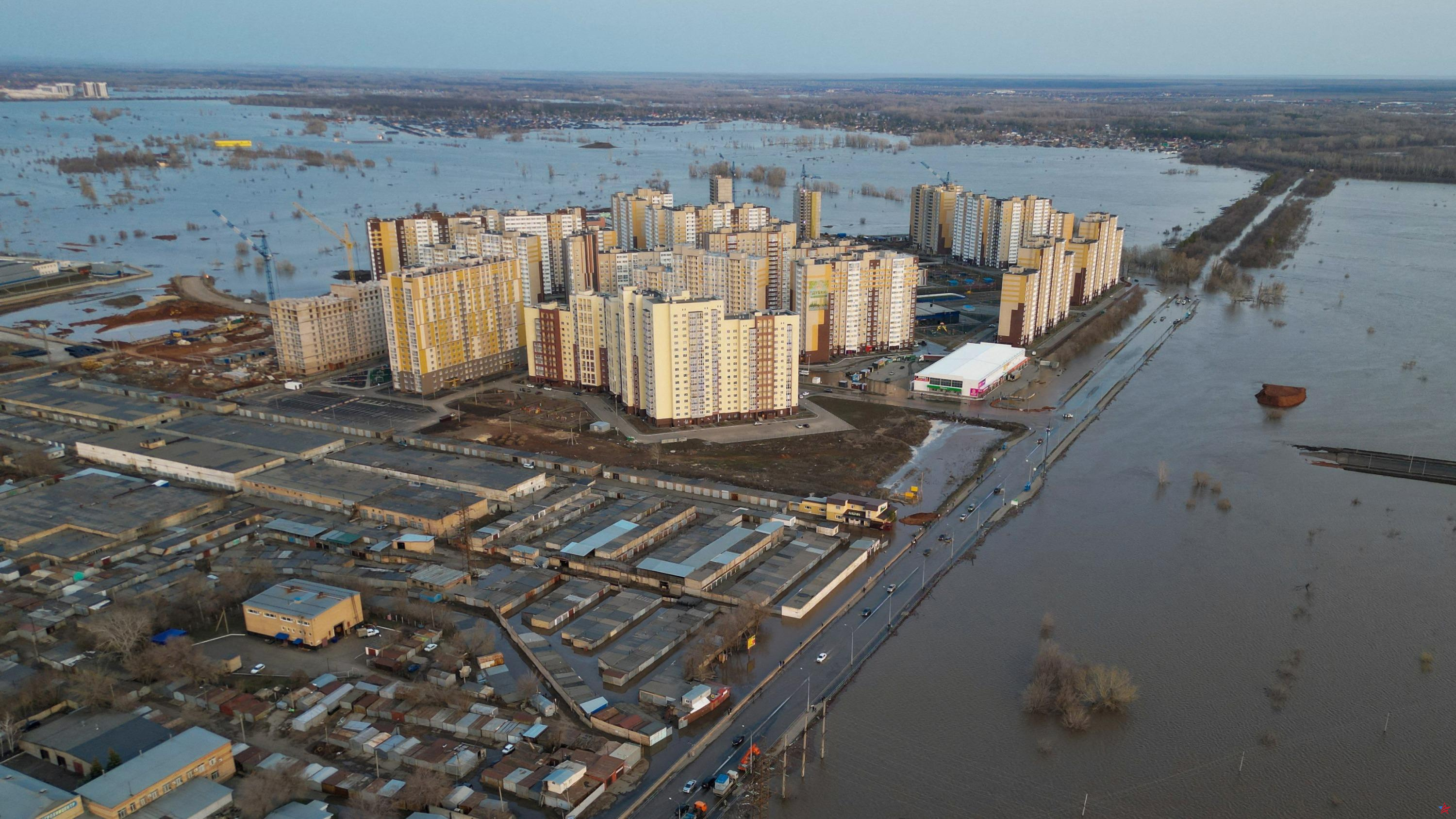 Grandes inundaciones en Rusia y Kazajstán: el agua sigue subiendo en varias regiones