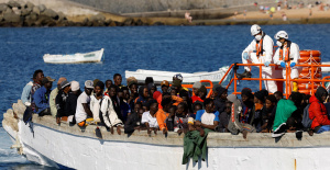 España: el número de llegadas de inmigrantes casi se duplica en 2023
