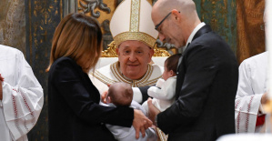 El Papa pide una "prohibición universal" de la maternidad subrogada