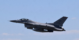 Un F-16 estadounidense se estrella frente a Corea del Sur y su piloto es rescatado