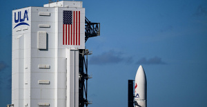 Estados Unidos: un nuevo cohete con un módulo de aterrizaje listo para despegar