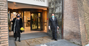Una noche en los Museos Vaticanos guiada por Gianni, el guardián de las 2797 llaves