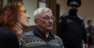 Oleg Orlov: la condena del disidente es otro intento de Putin de “silenciar” a los críticos, según el comité del Nobel