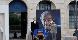 La nación rinde homenaje al “gigante” Robert Badinter, Emmanuel Macron prepara su entrada al Panteón