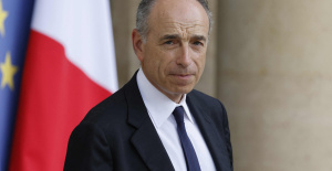 Jean-François Copé (LR) aboga por un candidato único de la mayoría y de la derecha en 2027