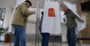 Gachas, motos, apartamentos... En Rusia, las autoridades atraen a los votantes con regalos