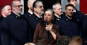 Ceremonia del 8 de marzo: la esquiva de Catherine Ringer tras el beso de Emmanuel Macron