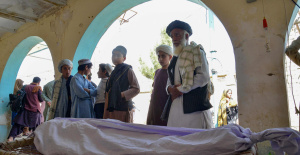 Afganistán: 20 muertos en atentado suicida