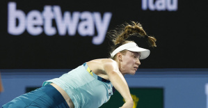 Tenis: Rybakina en la final tras su éxito ante Azarenka en el WTA 1000 de Miami