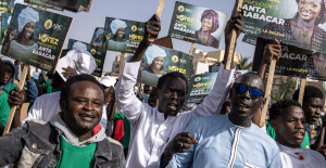 Senegal: en Dakar, cientos de manifestantes exigen elecciones presidenciales antes del 2 de abril