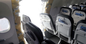Tres pasajeros exigen mil millones de dólares a Alaska Airlines y Boeing tras el incidente con la puerta arrancada