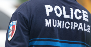 Negativa a cumplir en Bourges: dos policías municipales detenidos