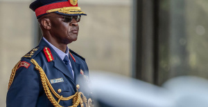 Kenia: jefe del ejército y nueve oficiales militares muertos en accidente de helicóptero