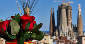 ¿Por qué Barcelona se cubre de rosas (y...